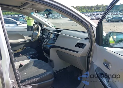 2013 Toyota Sienna Se 8 Passenger из США, поврежденный, VIN 5TDXK3DC4DS280409